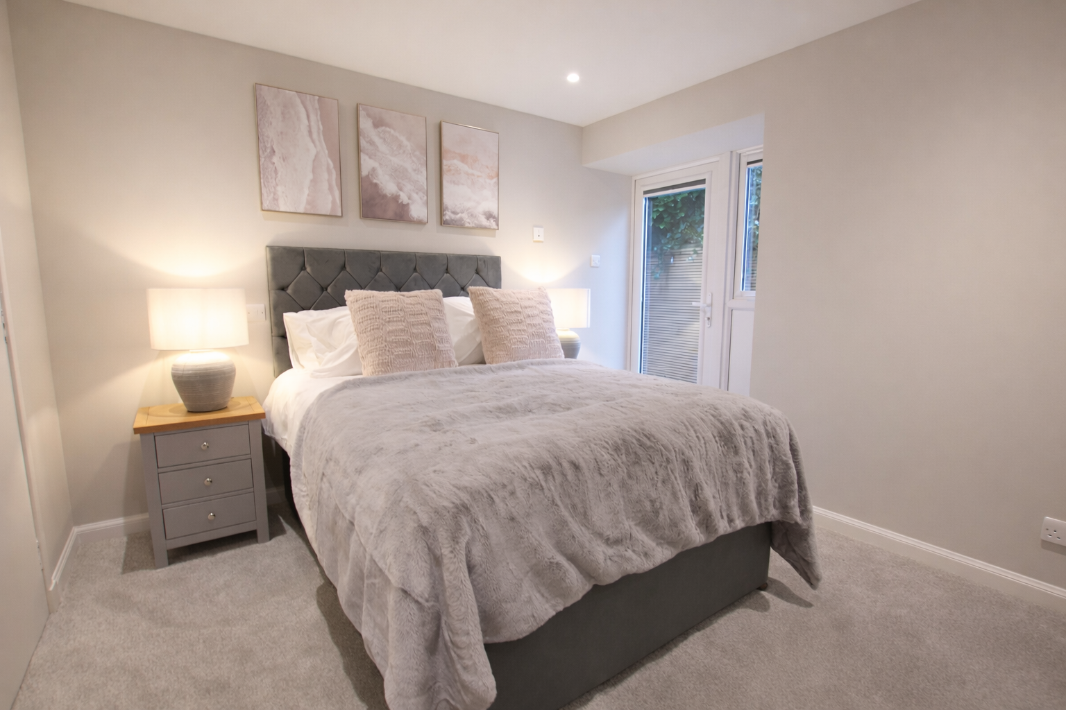 c7df1159-dffd-4d9d-8de2-f34e8f8298f5